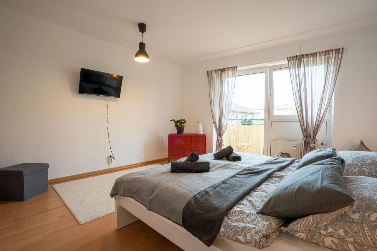 Grosse Louise In Der Neustadt Fuer Familien & Kinder دريسدن المظهر الخارجي الصورة